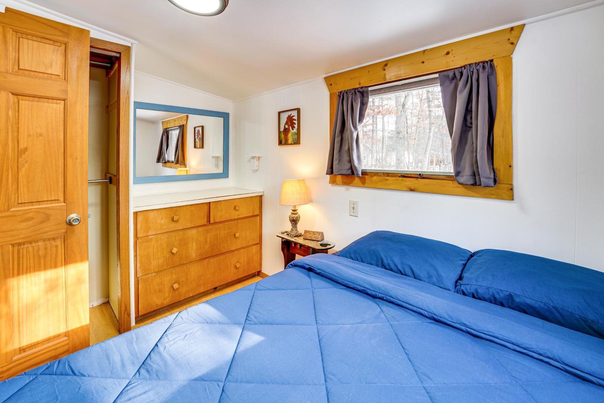 Pet-Friendly Irons Cottage About 4 Mi To Sand Lake! Exterior foto
